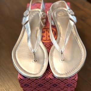 New Tory Burch Rose Gold Travel Sandals